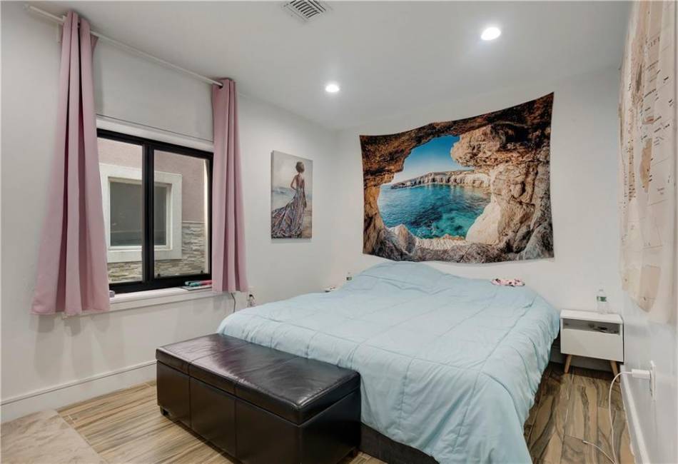 2823 Batchelder Street, Brooklyn, New York 11235, 6 Bedrooms Bedrooms, ,4 BathroomsBathrooms,Residential,For Sale,Batchelder,492947
