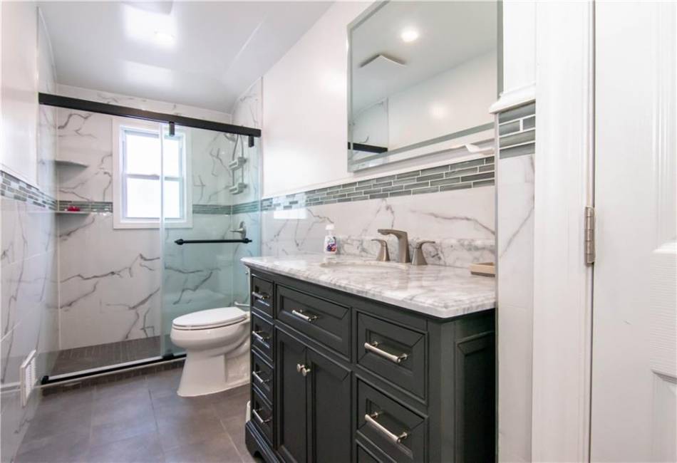 88 Radford Street, Staten Island, New York 10314, 5 Bedrooms Bedrooms, ,2.5 BathroomsBathrooms,Residential,For Sale,Radford,492939