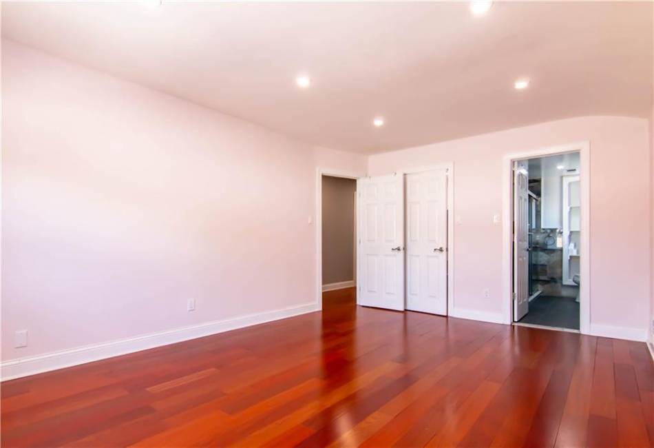 88 Radford Street, Staten Island, New York 10314, 5 Bedrooms Bedrooms, ,2.5 BathroomsBathrooms,Residential,For Sale,Radford,492939