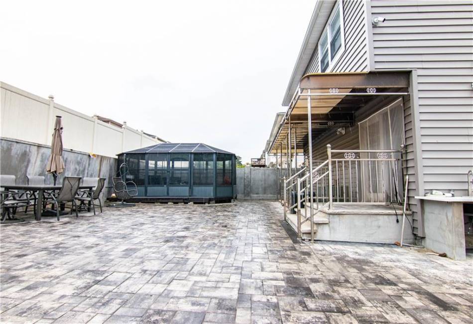 88 Radford Street, Staten Island, New York 10314, 5 Bedrooms Bedrooms, ,2.5 BathroomsBathrooms,Residential,For Sale,Radford,492939