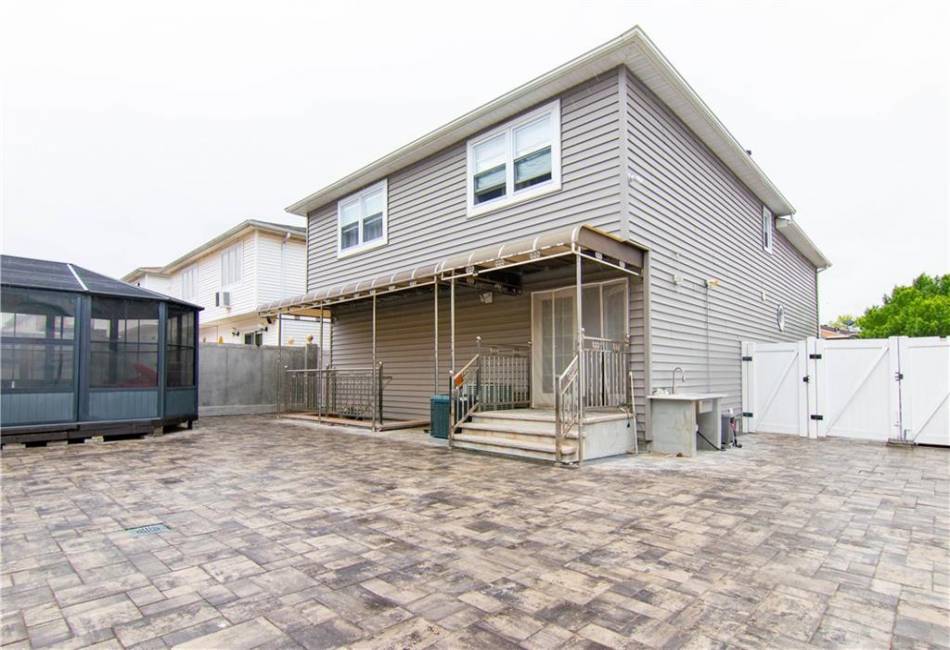 88 Radford Street, Staten Island, New York 10314, 5 Bedrooms Bedrooms, ,2.5 BathroomsBathrooms,Residential,For Sale,Radford,492939
