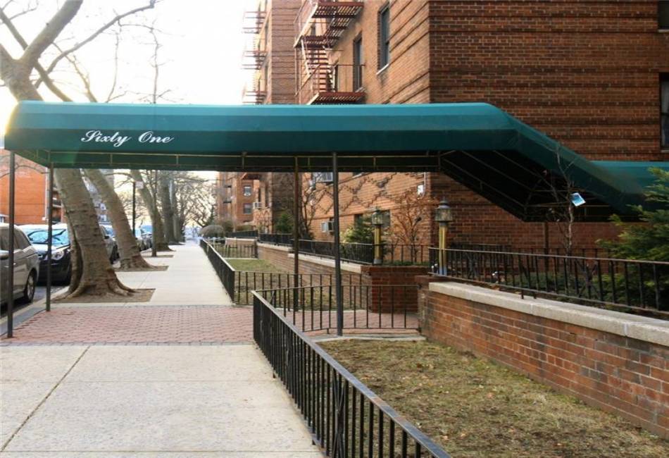61 Oliver Street, Brooklyn, New York 11209, 1 Bedroom Bedrooms, ,1 BathroomBathrooms,Residential,For Sale,Oliver,492957