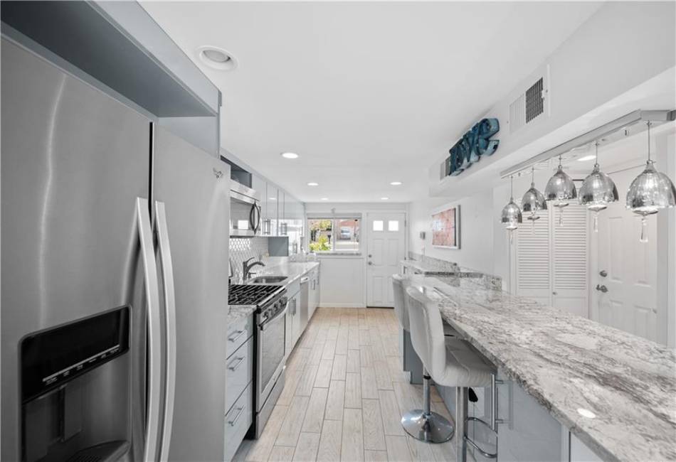 7318 Avenue T, Brooklyn, New York 11234, 3 Bedrooms Bedrooms, ,3 BathroomsBathrooms,Residential,For Sale,Avenue T,492924