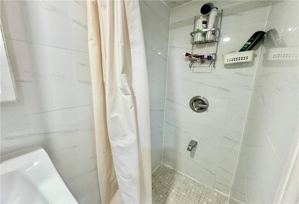 1631 32nd Street, Brooklyn, New York 11234, ,3 BathroomsBathrooms,Residential,For Sale,32nd,492968