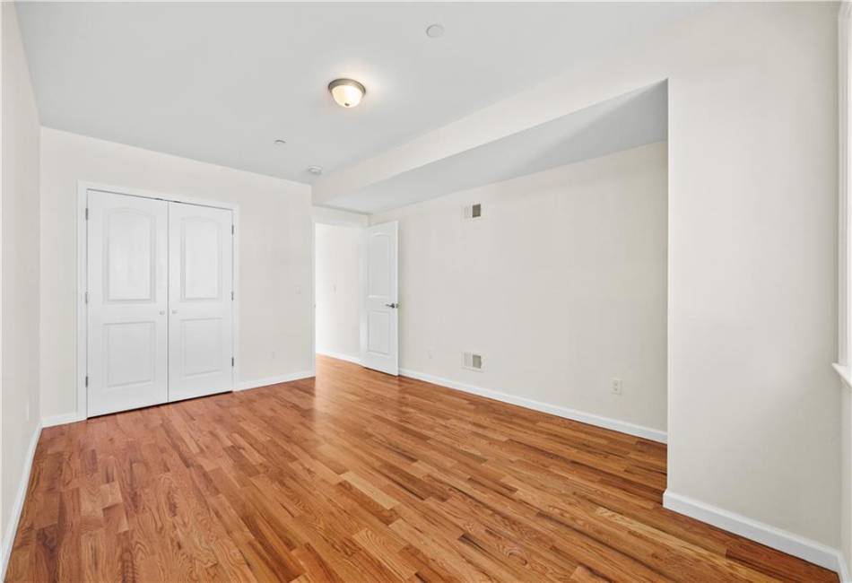 91 Robin Road, Staten Island, New York 10305, 4 Bedrooms Bedrooms, ,3 BathroomsBathrooms,Residential,For Sale,Robin,492644