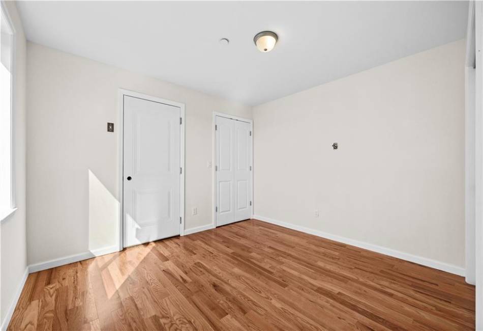 91 Robin Road, Staten Island, New York 10305, 4 Bedrooms Bedrooms, ,3 BathroomsBathrooms,Residential,For Sale,Robin,492644