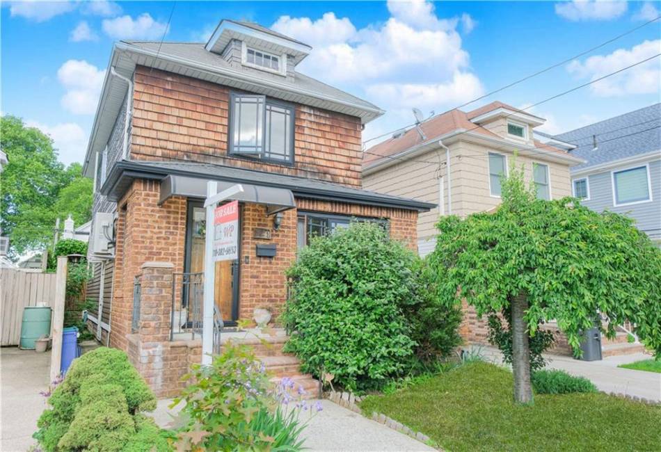 1723 Kimball Street, Brooklyn, New York 11234, 3 Bedrooms Bedrooms, ,2 BathroomsBathrooms,Residential,For Sale,Kimball,492980