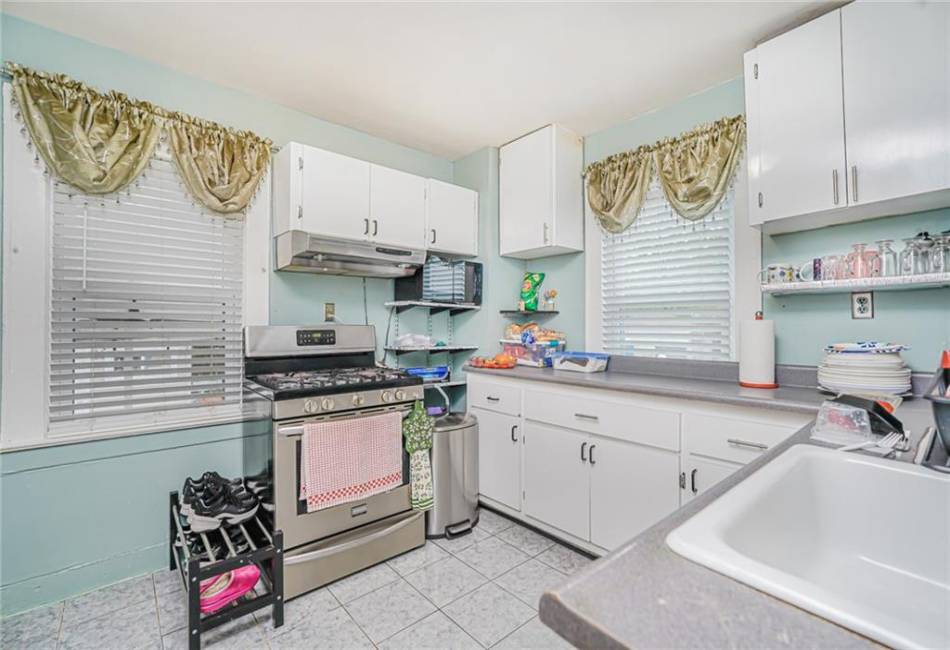 145-37 179th Street, Jamaica, New York 11434, 4 Bedrooms Bedrooms, ,3 BathroomsBathrooms,Residential,For Sale,179th,492780