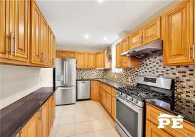 2077 Hendrickson Street, Brooklyn, New York 11234, 3 Bedrooms Bedrooms, ,2 BathroomsBathrooms,Residential,For Sale,Hendrickson,492994