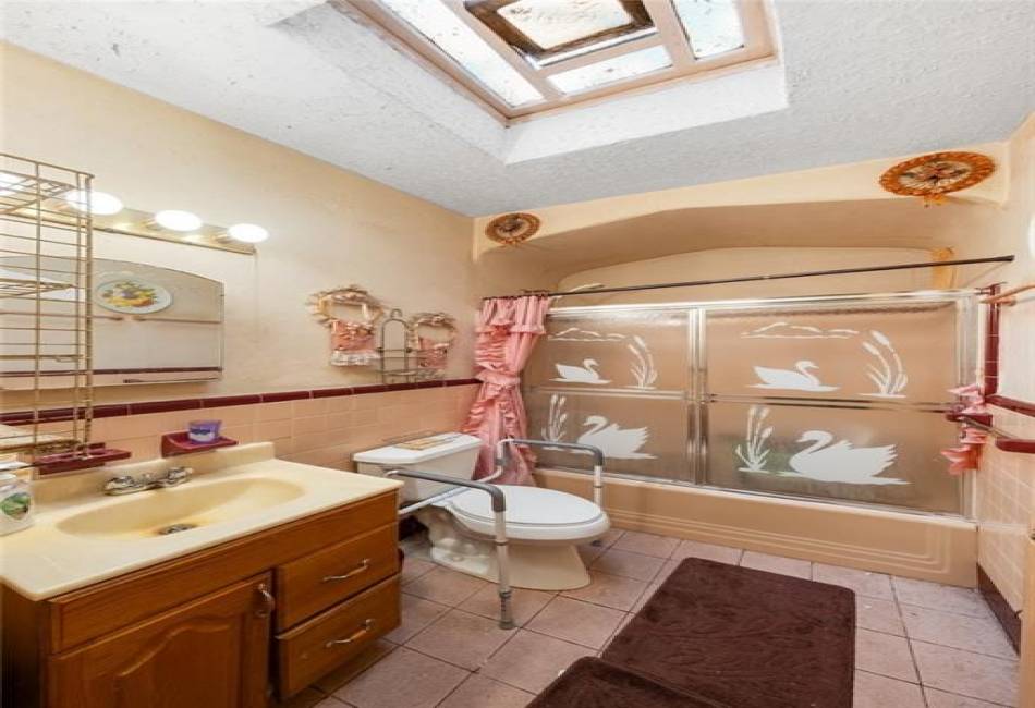 52 92nd Street, Brooklyn, New York 11212, 3 Bedrooms Bedrooms, ,2 BathroomsBathrooms,Residential,For Sale,92nd,493006