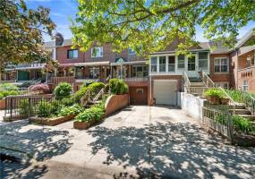52 92nd Street, Brooklyn, New York 11212, 3 Bedrooms Bedrooms, ,2 BathroomsBathrooms,Residential,For Sale,92nd,493006