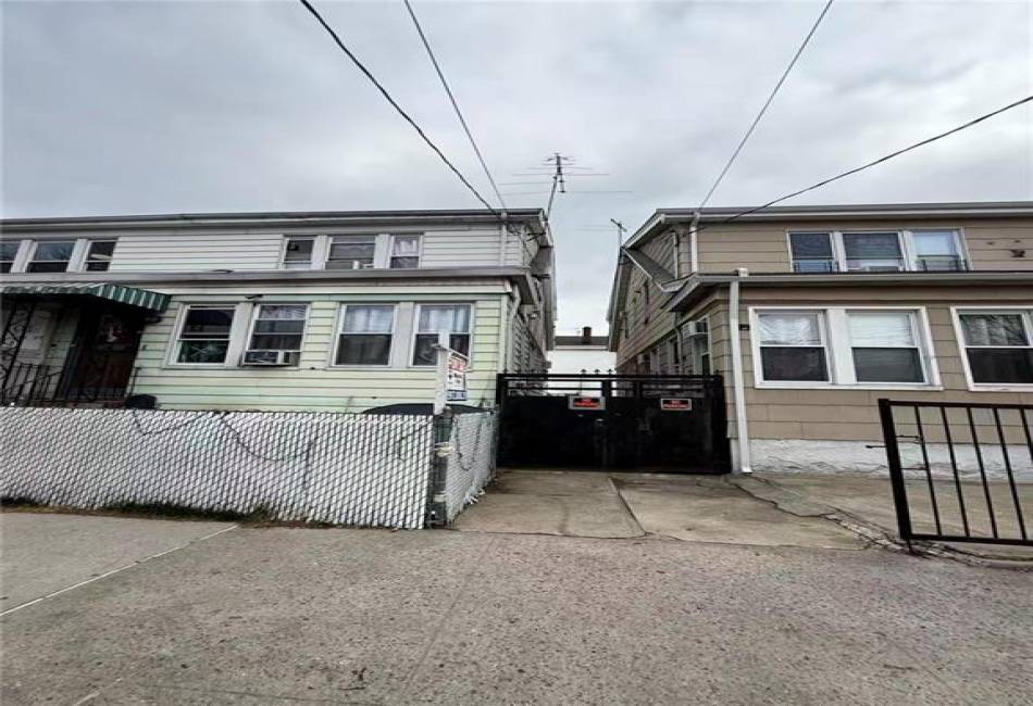 4131 95th Street, Flushing, New York 11373, 7 Bedrooms Bedrooms, ,3 BathroomsBathrooms,Residential,For Sale,95th,493007